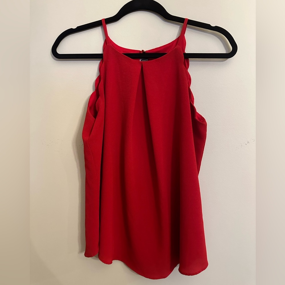 Women’s Medium Red top with scallop detail